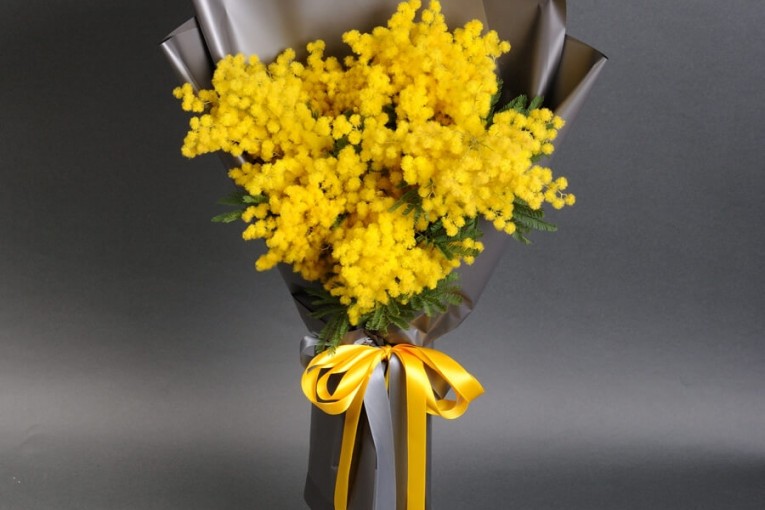 Цветочный этикет: как выбрать и подарить идеальные цветы к 8 Марта