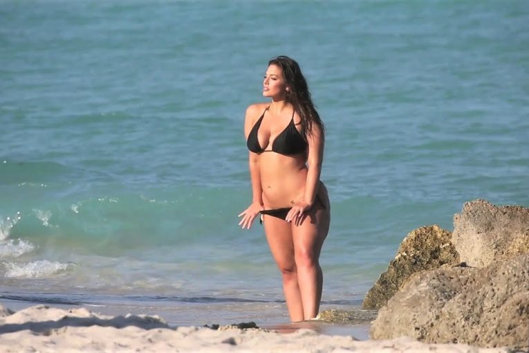 Эшли Грэм бикини фотосессия в Майами 2018 — 2019 Ashley Graham Photoshoot on Miami Beach