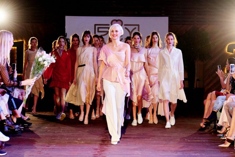 Sonya Krees — пожалуй, лучший интернет магазин дизайнерской женской одежды