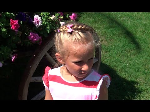 Прическа для девочки 3-7 лет с длинными волосами. Прически в сад и школу. Прически для утренников.