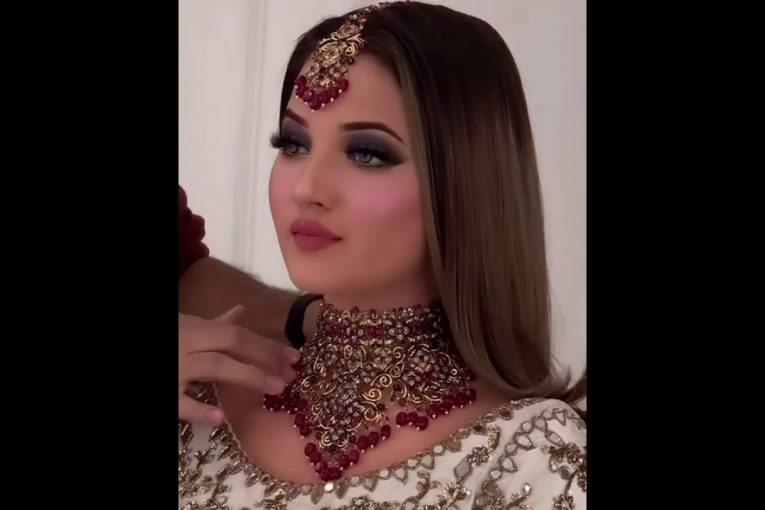 rubika Khan looking gorgeous in kashees makeup hairstyle and jewellery // Abrish Extra