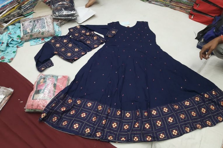 Chickpet Bangalore wholesale branded Kurtis shop || Starts from 90Rs Only || Bangalore Shopping