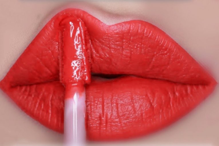 MAQUILLAJE DE LABIOS — MODA AGOSTO 2017 / BEST LIPSTICK & LIP ART MAKE UP 2017