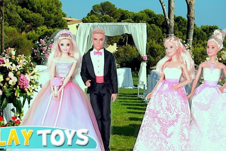 Barbie & Ken Wedding Day! Barbie girl morning routine Bathroom, Hairstyle Salon, Dress up wardrobe